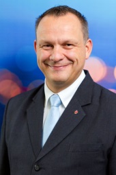 Herr Sascha Gröling